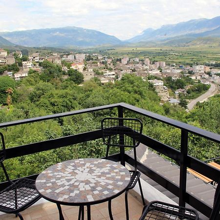 Guest House Amades Gjirokastër 외부 사진