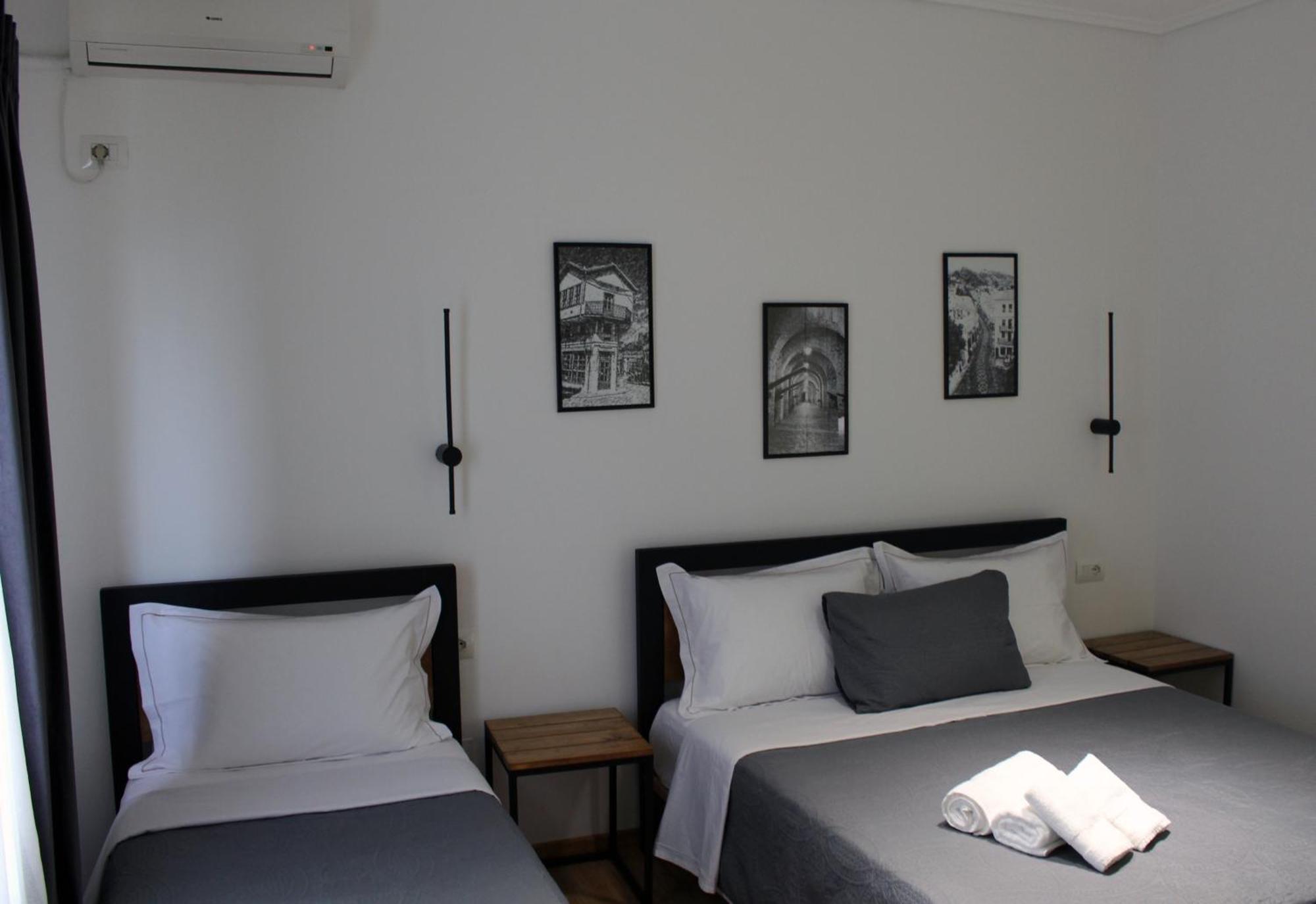 Guest House Amades Gjirokastër 외부 사진