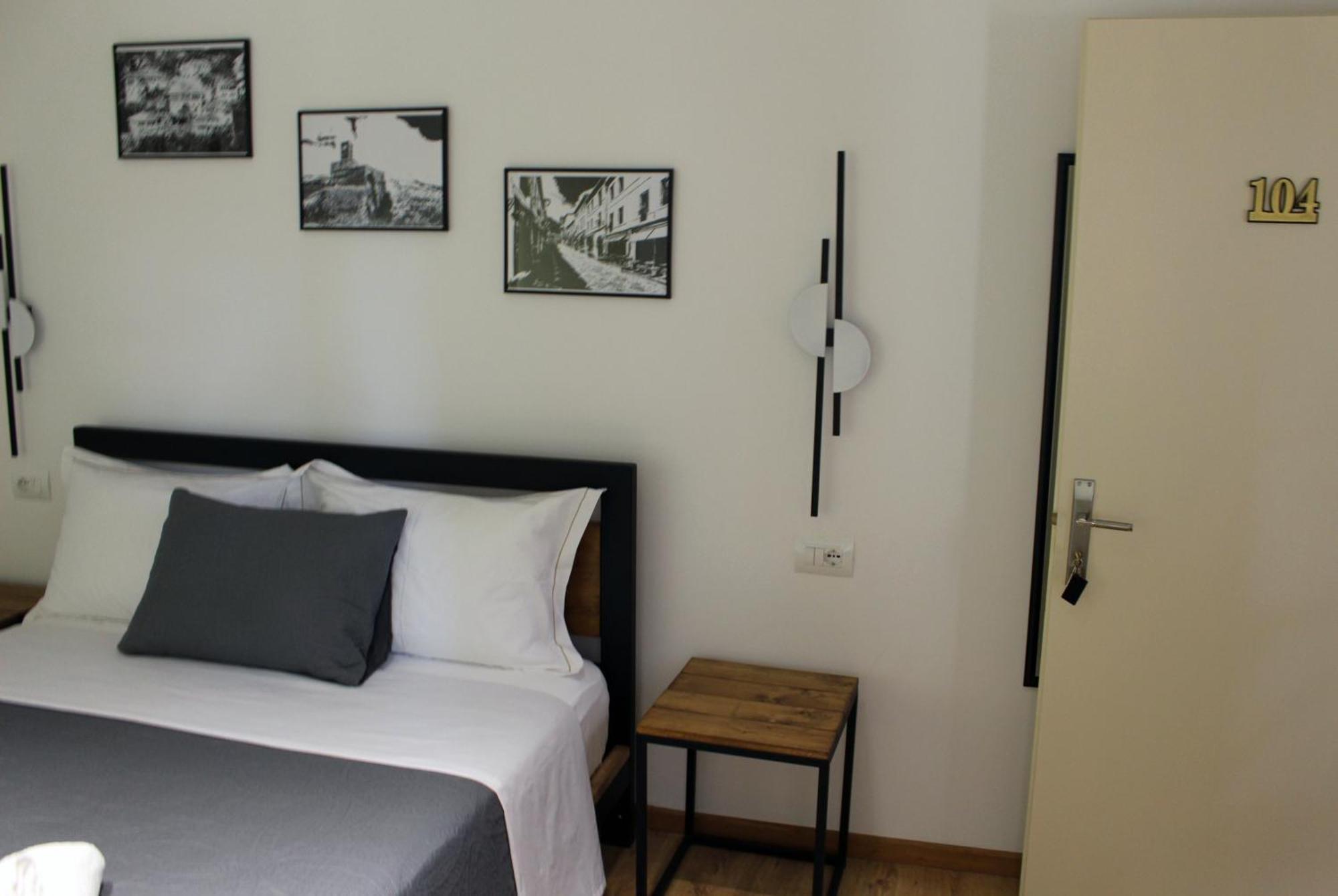 Guest House Amades Gjirokastër 외부 사진