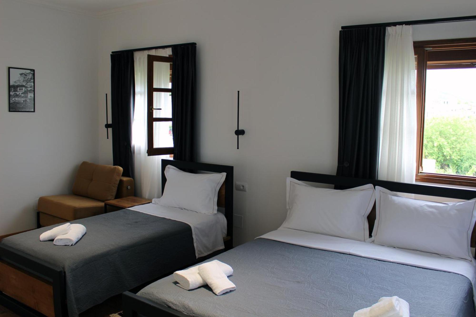 Guest House Amades Gjirokastër 외부 사진