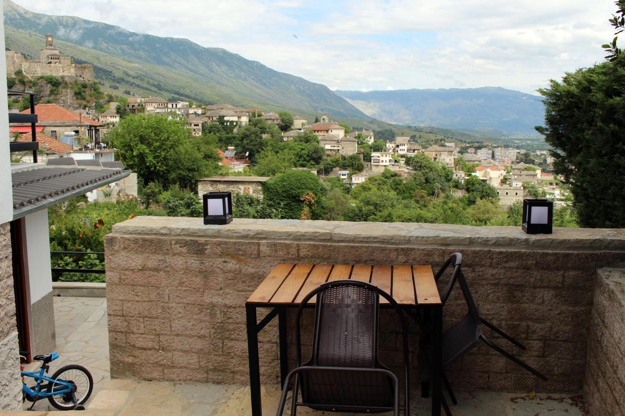 Guest House Amades Gjirokastër 외부 사진