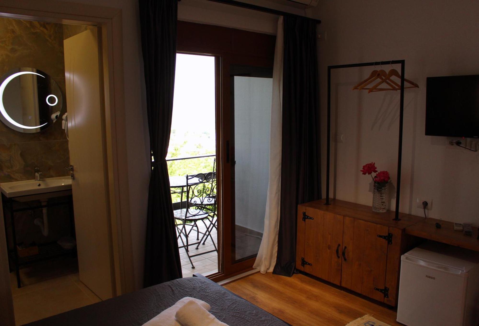 Guest House Amades Gjirokastër 외부 사진