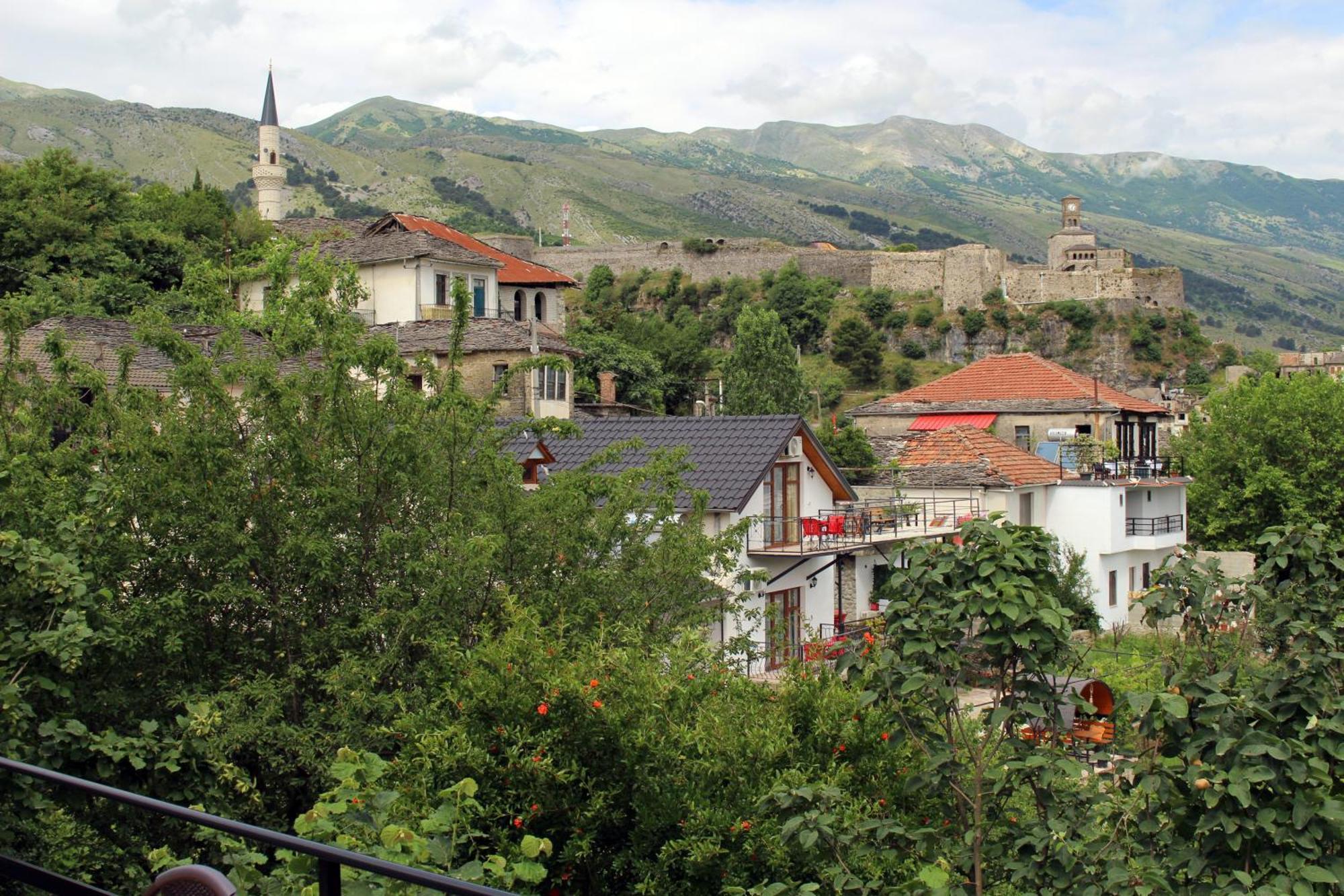 Guest House Amades Gjirokastër 외부 사진